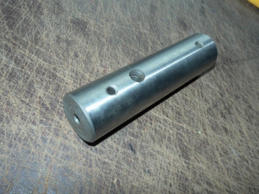 Bolzen für Umlenkhebel UTB 550 + 640 DTC Modelle